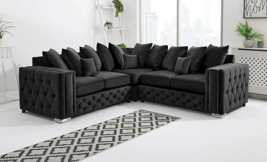 Alaska Corner Scatterback Sofa in Black