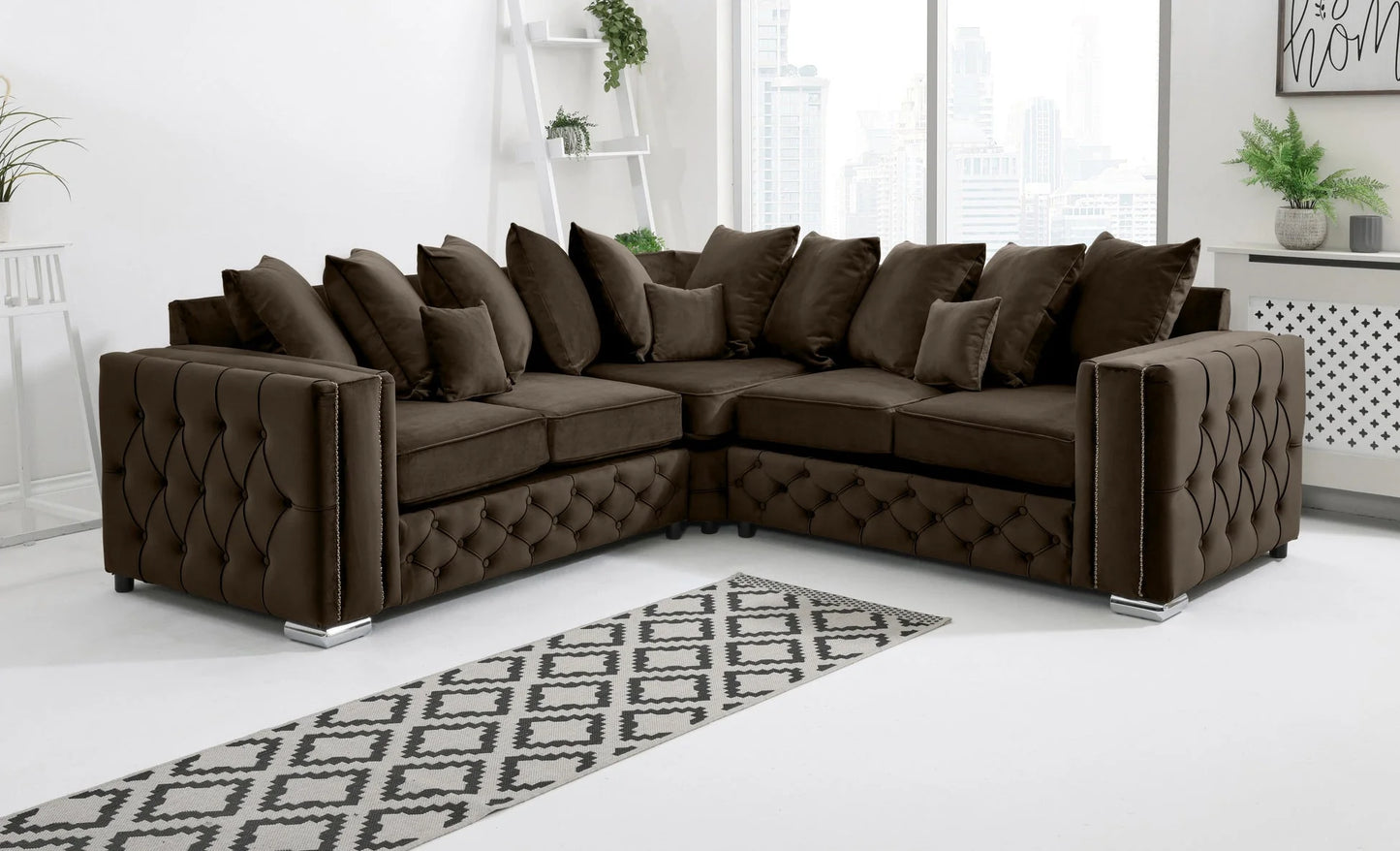 Alaska Corner Scatterback Sofa in Brown