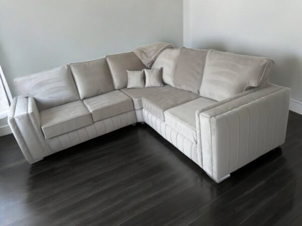 Maya Corner Sofa – Stylish & Comfortable Seating for Modern Homes